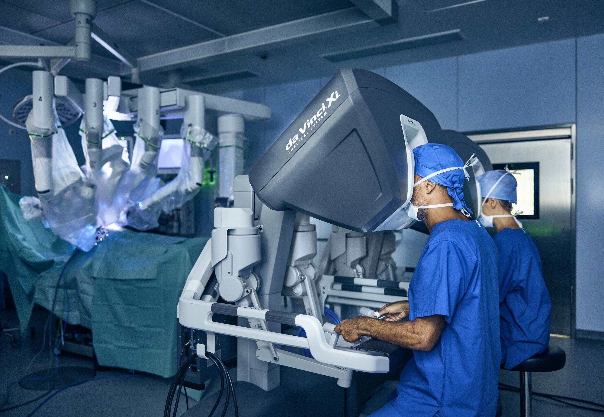 Peshawar Hospital Performs Pakistan's First Govt-Sector Robotic Knee Replacement