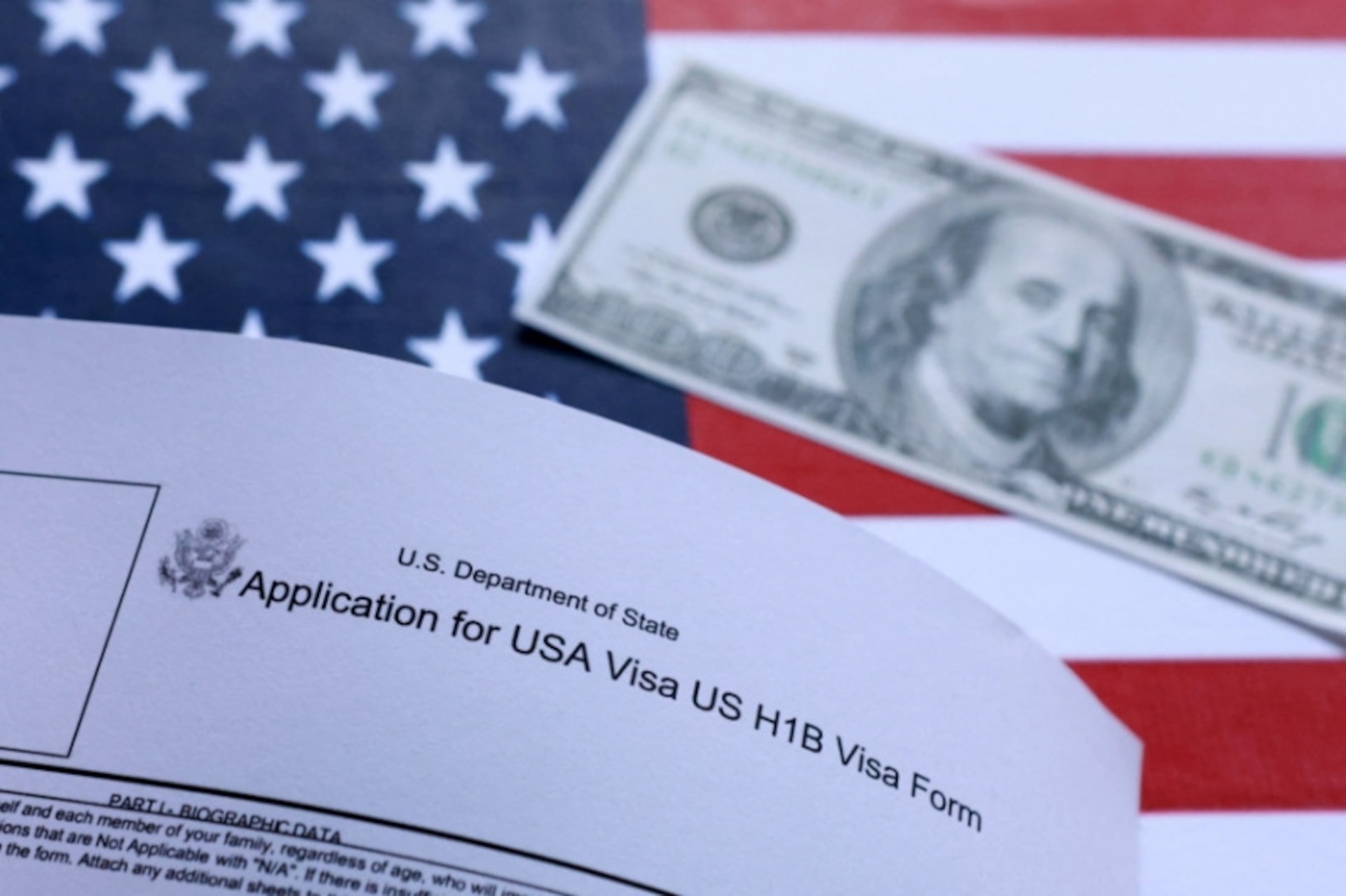 US Suspends Key Tech Work Visas Targeting Foreign Engineering Talent