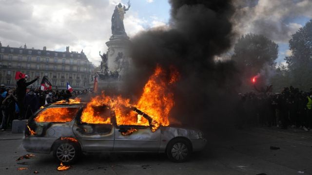 France Erupts in Widespread Unrest: Over 1,800 Arrested as Cost-of-Living Protests Escalate